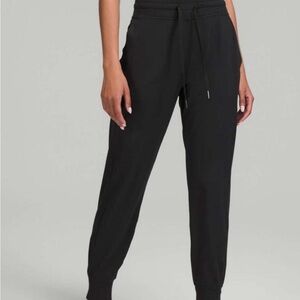Lululemon Black Joggers - Size 4